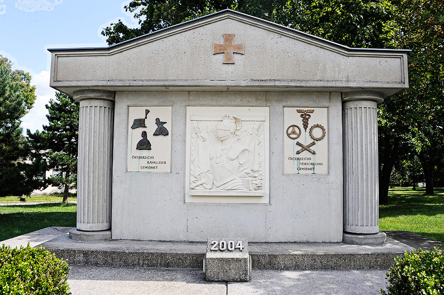 1140 Wien Vega-Payer-Weyprecht Kaserne Kavalleriedenkmal 2004
